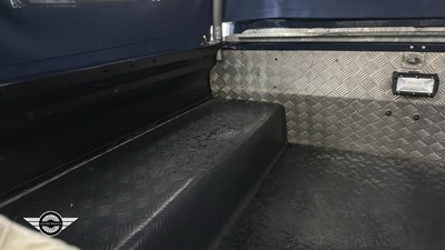 Lot 122 - 1996 LAND ROVER 90 DEFENDER TDI