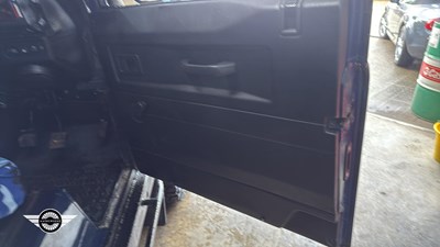 Lot 122 - 1996 LAND ROVER 90 DEFENDER TDI
