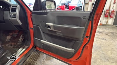 Lot 194 - 2002 LAND ROVER RANGE ROVER SE V8 AUTO