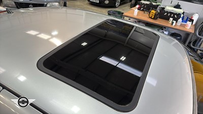 Lot 198 - 1998 VAUXHALL VECTRA GSI V6