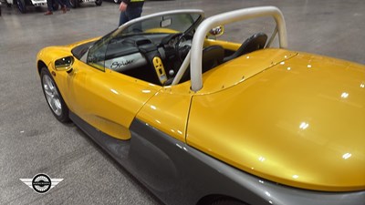 Lot 698 - 1997 RENAULT SPORT SPIDER