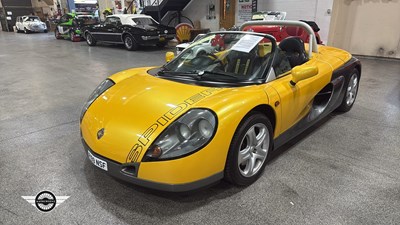 Lot 698 - 1997 RENAULT SPORT SPIDER