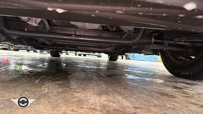 Lot 28 - 1995 BMW 323I AUTO