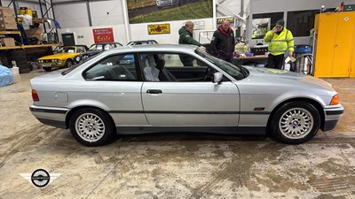 Lot 28 - 1995 BMW 323I AUTO