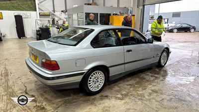 Lot 28 - 1995 BMW 323I AUTO