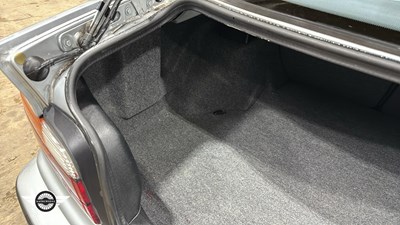 Lot 28 - 1995 BMW 323I AUTO