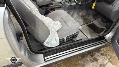 Lot 28 - 1995 BMW 323I AUTO