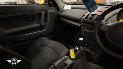 Lot 30 - 2004 SMART ROADSTER 80 AUTO(RHD)