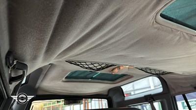 Lot 32 - 1998 LAND ROVER DISCOVERY V8I A