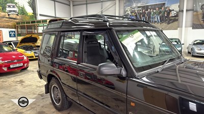 Lot 32 - 1998 LAND ROVER DISCOVERY V8I A