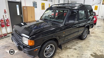 Lot 32 - 1998 LAND ROVER DISCOVERY V8I A