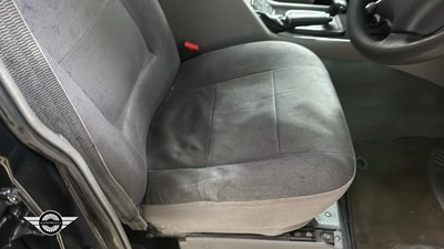 Lot 32 - 1998 LAND ROVER DISCOVERY V8I A