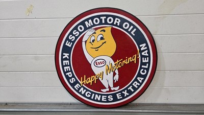 Lot 137 - WOODEN HAND PAINTED ESSO HAPPY MOTORING SIGN 28" DIA