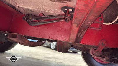 Lot 38 - 1952 LAND ROVER