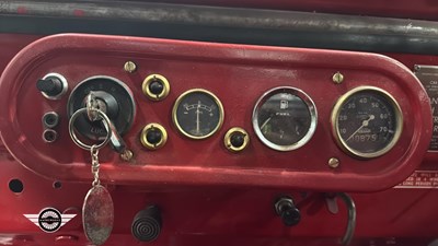 Lot 38 - 1952 LAND ROVER