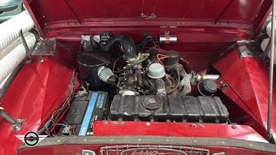 Lot 38 - 1952 LAND ROVER