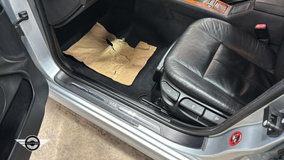 Lot 46 - 1998 BMW 523I SE AUTO