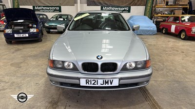 Lot 46 - 1998 BMW 523I SE AUTO