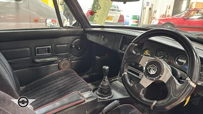 Lot 56 - 1980 MG B GT