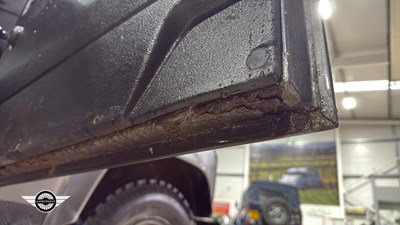 Lot 92 - 1988 LAND ROVER LR 110 V8 SW