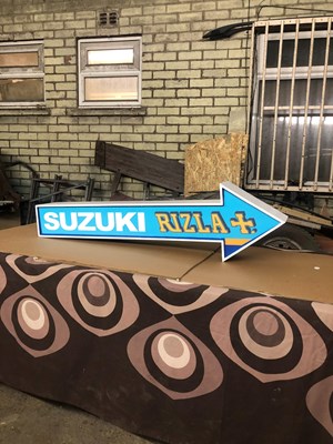Lot 207 - WOODEN SUZUKI RIZLA + D/S ARROW-ALL PROCEEDS TO CHARITY 48" LONG