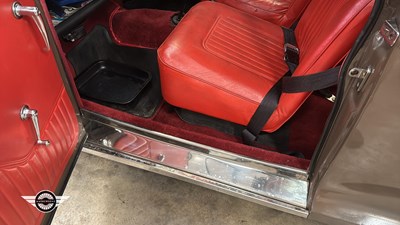 Lot 76 - 1970 MORRIS MINOR