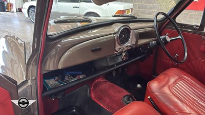Lot 76 - 1970 MORRIS MINOR