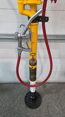 Lot 99 - SHELL REPRODUCTION PUMP