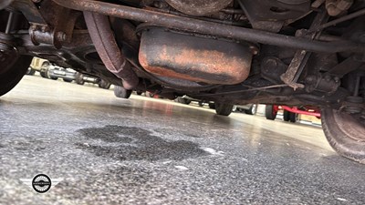 Lot 140 - 1965 MERCEDES 230 S