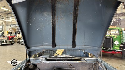 Lot 140 - 1965 MERCEDES 230 S