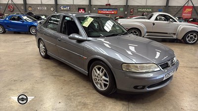 Lot 172 - 2001 VAUXHALL VECTRA SRI 150
