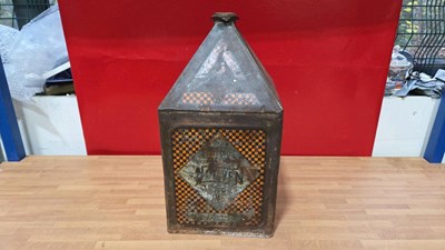 Lot 331 - NOTWEN MOTOR OIL PYRAMID CAN