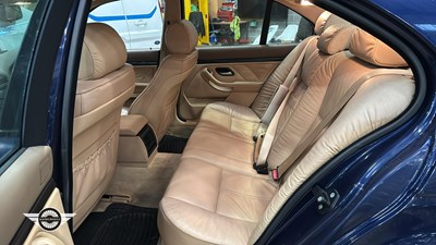 Lot 214 - 1996 BMW 523I SE