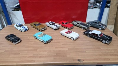 Lot 285 - SELECTION OF 1/24 & 1/18 SCALE MODEL CARS