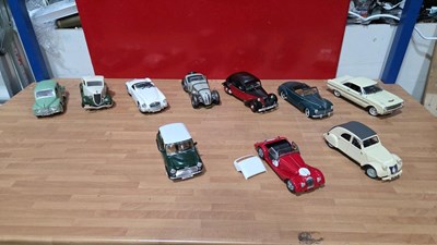 Lot 659 - SELECTION OF 1/24 & 1/18 SCALE MODEL CARS