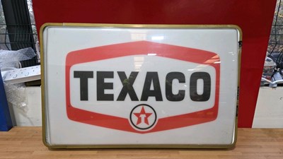 Lot 15 - TEXACO LIGHT UP SIGN 32" X 21"