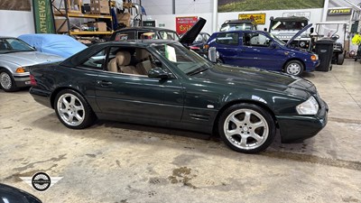 Lot 234 - 2001 MERCEDES SL280 AUTO - V6 DESIGNO