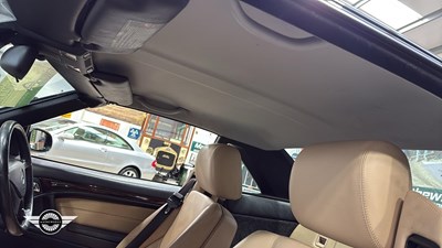 Lot 234 - 2001 MERCEDES SL280 AUTO - V6 DESIGNO