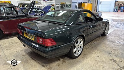 Lot 234 - 2001 MERCEDES SL280 AUTO - V6 DESIGNO