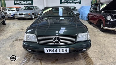 Lot 234 - 2001 MERCEDES SL280 AUTO - V6 DESIGNO