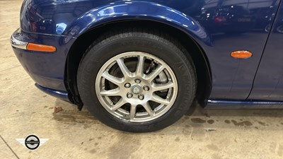 Lot 266 - 2003 JAGUAR S-TYPE V6 AUTO