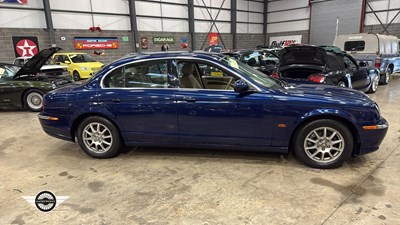Lot 266 - 2003 JAGUAR S-TYPE V6 AUTO