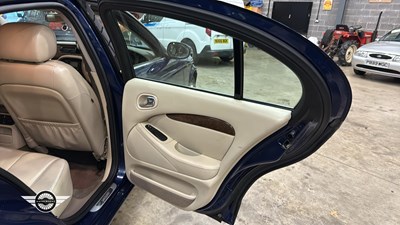 Lot 266 - 2003 JAGUAR S-TYPE V6 AUTO