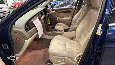 Lot 266 - 2003 JAGUAR S-TYPE V6 AUTO