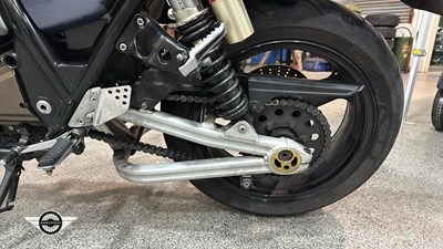 Lot 48 - 2004 KAWASAKI ZR1200-B2P