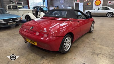 Lot 276 - 1998 ALFA ROMEO SPIDER T-SPARK 16V