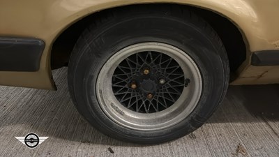 Lot 124 - 1980 FORD CAPRI GHIA AUTO