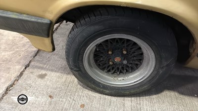 Lot 124 - 1980 FORD CAPRI GHIA AUTO