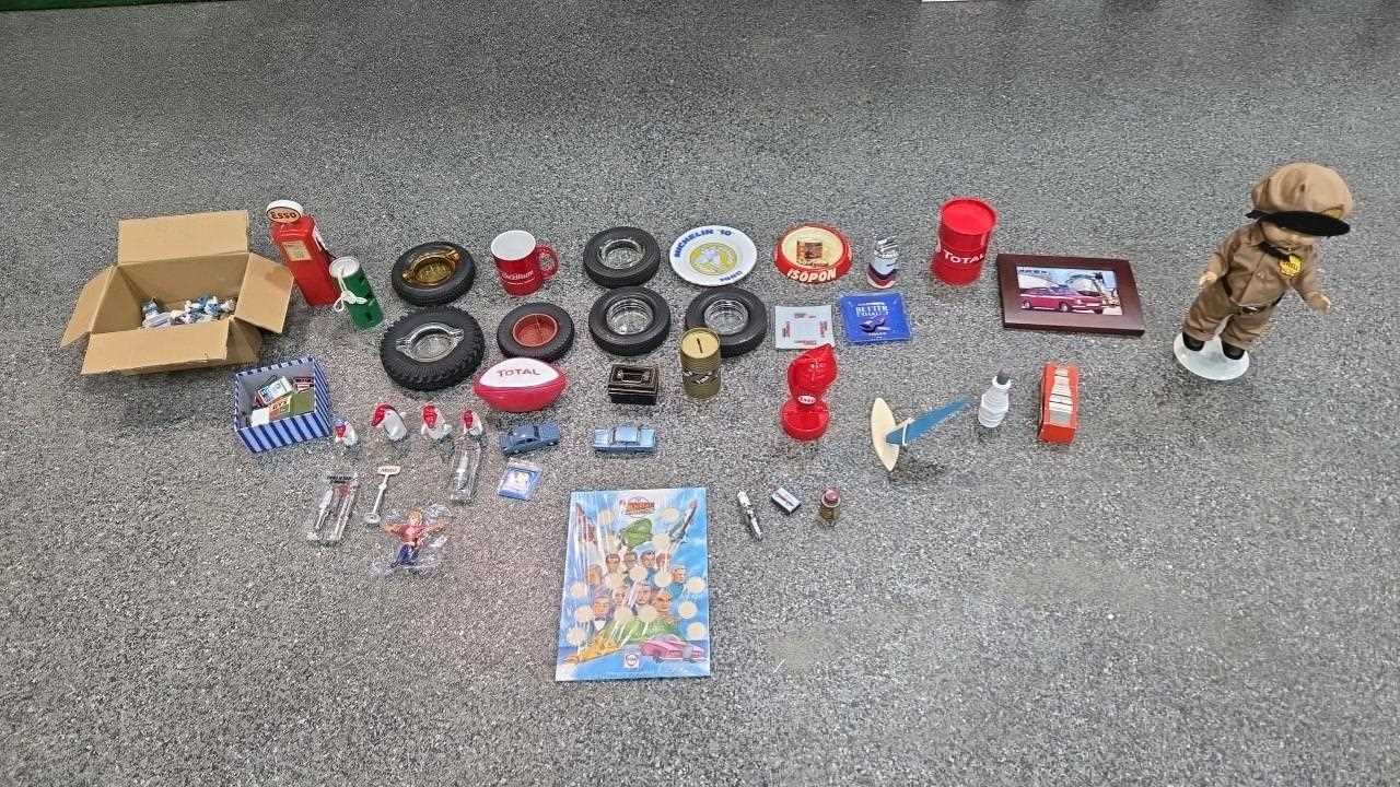 Slinge 753 Shell Lot 753 - SHELL MAN + OTHER GARAGE ADVERTISING