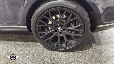 Lot 162 - 2004 BENTLEY CONTINENTAL GT AUTO